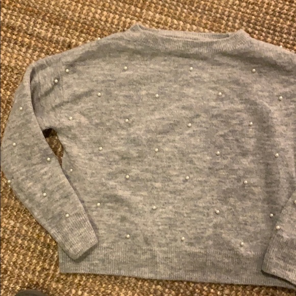 Sweater - Picture 2 of 4